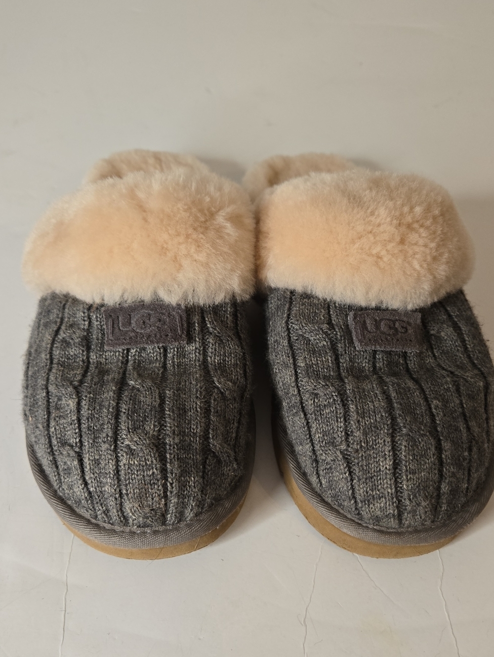 Ugg Gray Cable Knit Slippers Size 10